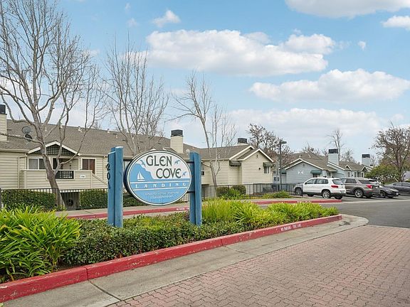 4th image of 1201 Glen Cove Parkway #914