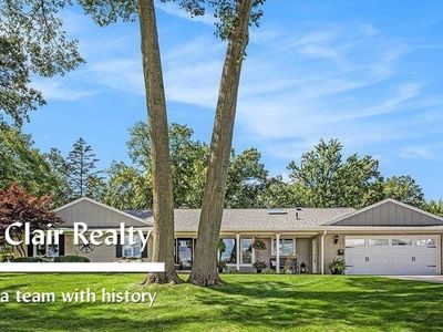 983 N Riverside Ave, Saint Clair, MI, 48079