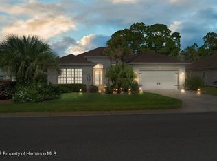 9001 Cypress Glen Ct, Weeki Wachee, FL 34613