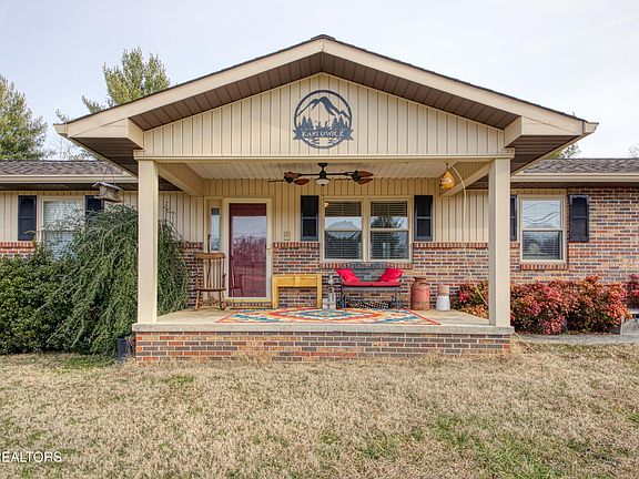 5th image of 1237 Burnett Station Rd