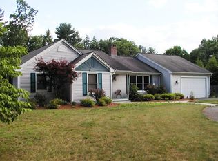 15 Pine Hill Rd, Easthampton, MA 01027