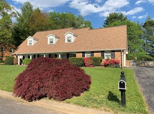 5207 N Spring Dr, Roanoke, VA