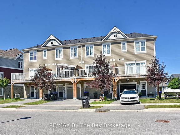 3rd image of 16 Village Gate Dr