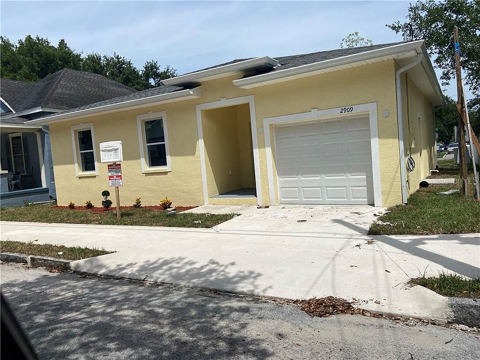 1st image of 3222 Lindell Ave