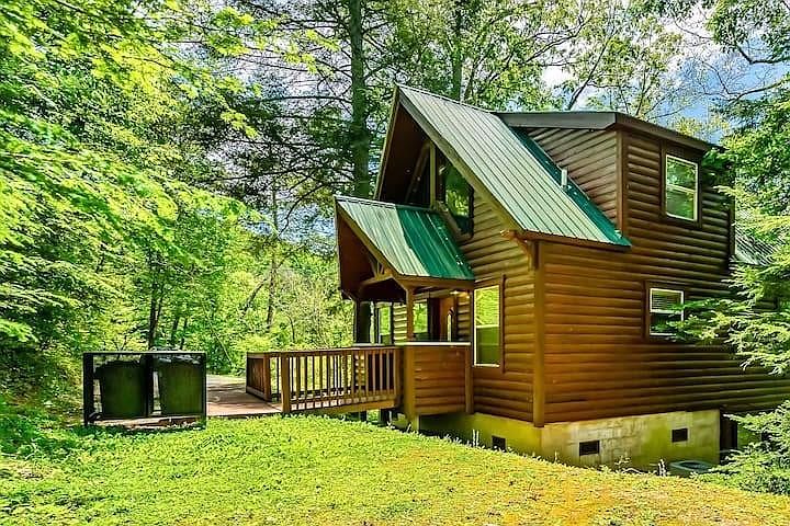 1st image of 1713 Oakridge Way