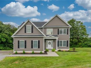 74 Ross Farms Rd, Middlefield, CT 06455