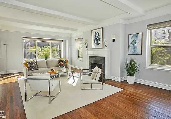 2nd image of 400 E 52nd St #8FW