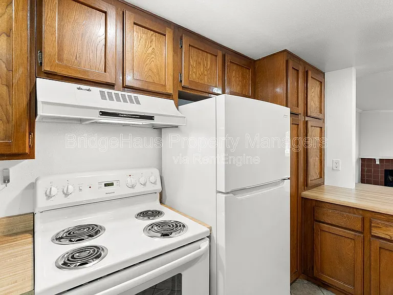 5750 Friars Rd #204 — Photo 13