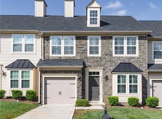 9520 Birkwood Ct, Charlotte, NC 28278