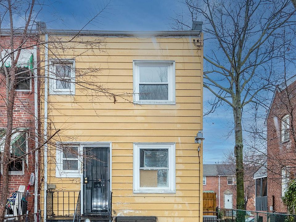 2nd image of 3723 Saint Victor St