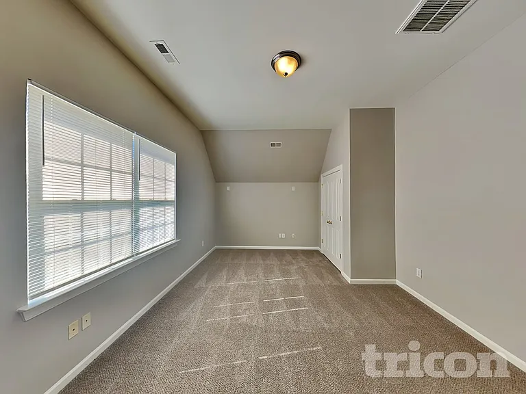 5801 Crimson Oak Ct — Photo 14
