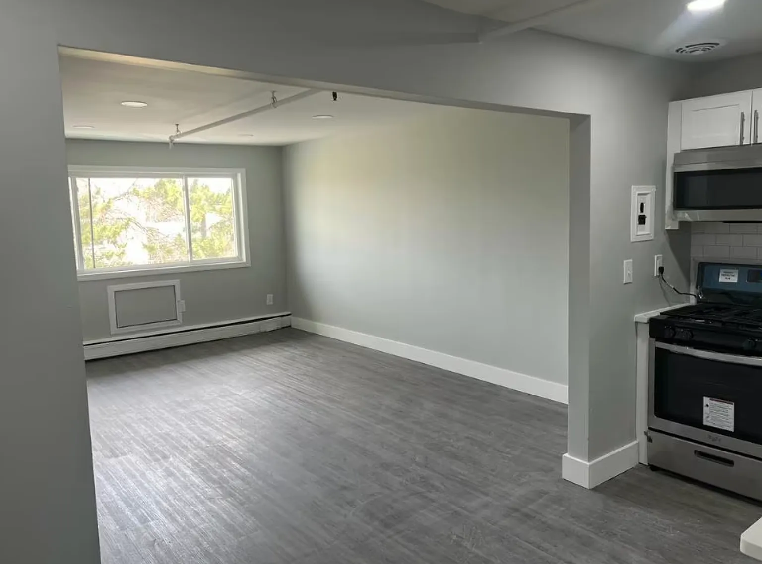 1 bed, $1,800 — Photo 3