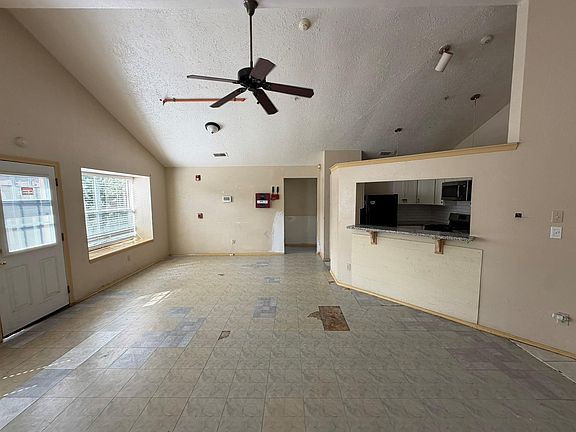 5th image of 1808 Pinewood Park Dr