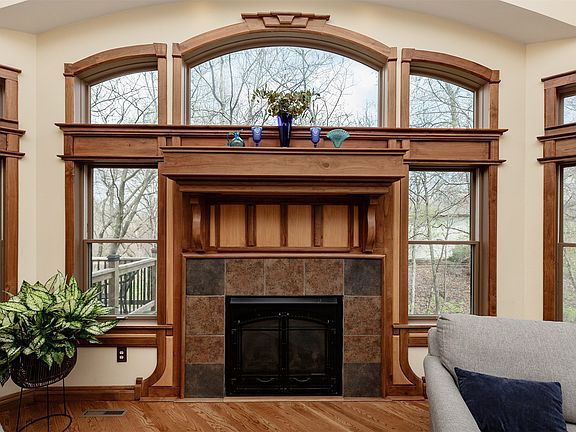 5th image of 105 Majestic Oak Cir
