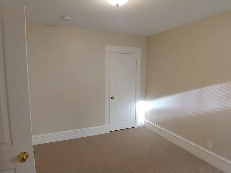 106 Walnut St #2 — Photo 7