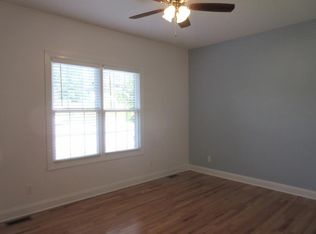 18 Alta Tree Ct, Johnson City, TN 37604