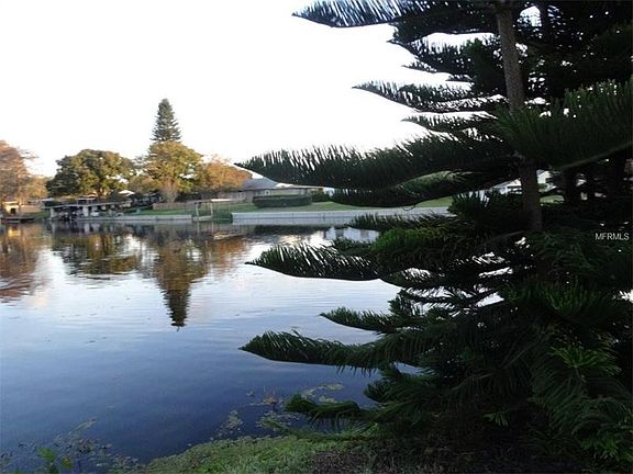4th image of 545 Reserve Dr
