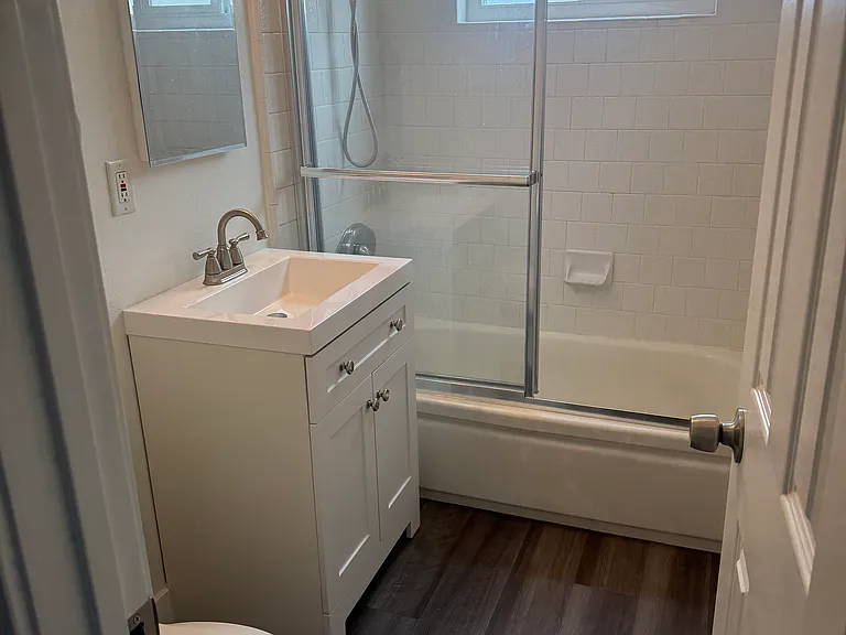 Spondee Apartments — Photo 8