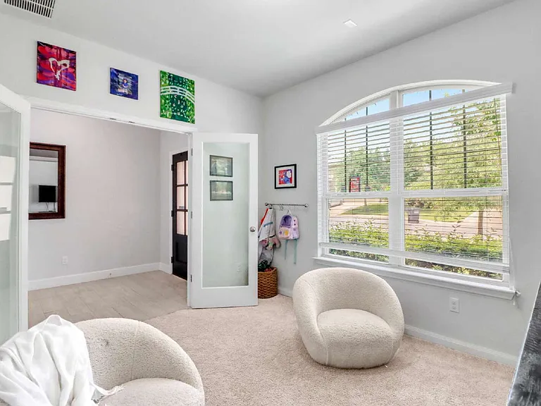 11126 Pomona Park Dr — Photo 4