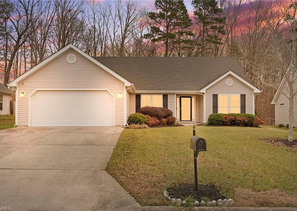 1st image of 1707 Hargrove Dr