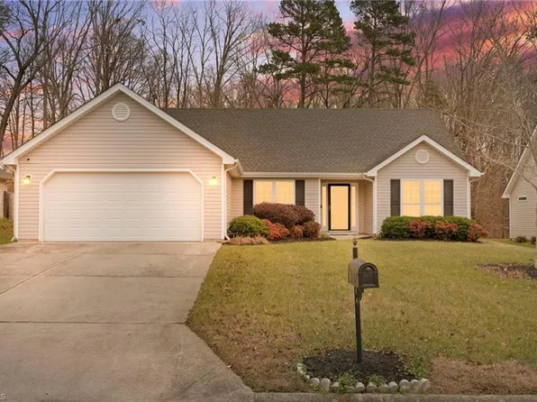 1707 Hargrove Dr, Mc Leansville, NC 27301