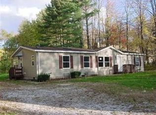 8696 Munson Hill Rd, Ashtabula, OH 44004