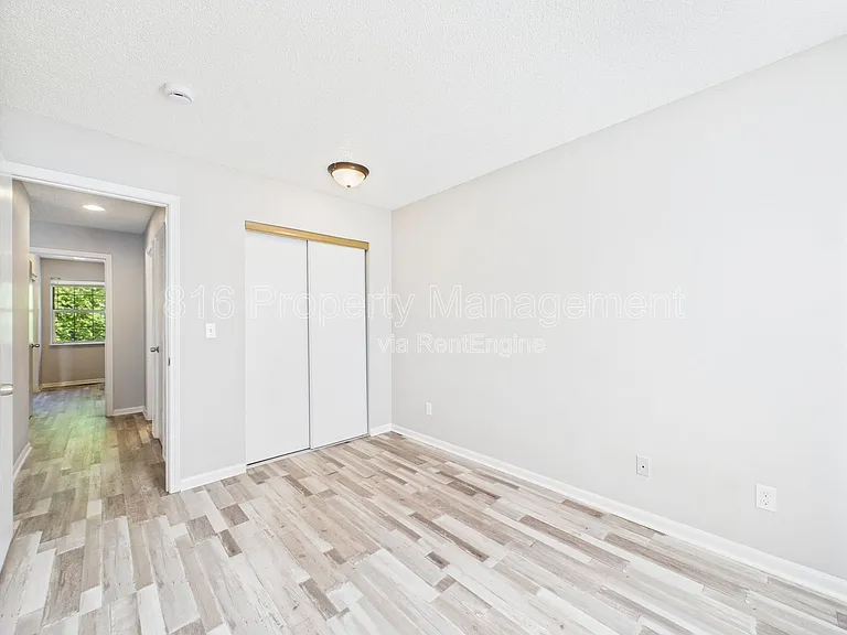 7941 NW 79th Pl — Photo 10
