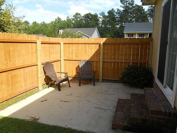 3rd image of 682 Daharan Dr