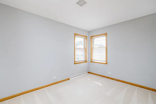 8658 N Merrill St — Photo 12