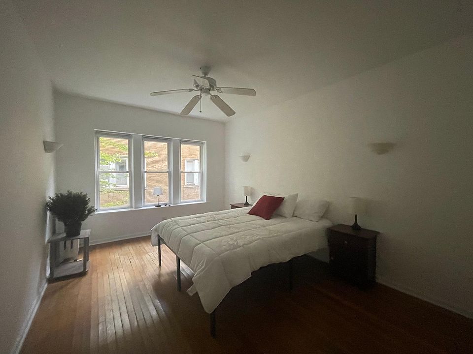 1st image of 6835 W Wrightwood Ave #2S