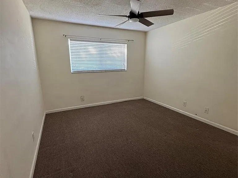 2100 NE 38th St #138 — Photo 26