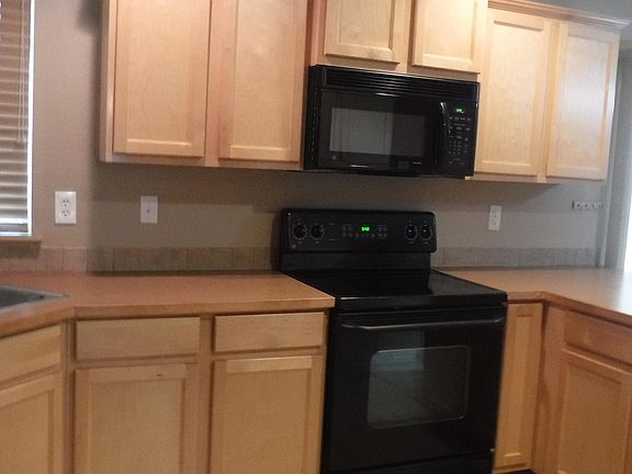 4th image of 1108 183rd Street Ct E