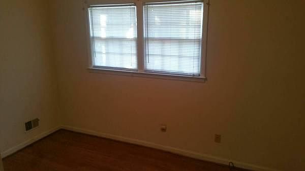 2nd image of 725 Montague Rd
