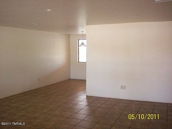 2nd image of 4348 S Camino De Oeste