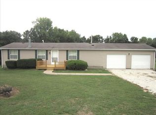 27222 Jaguar St, Macon, MO 63552
