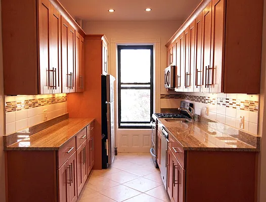 Rented by Rapid Realty Cobble Hill | media 35