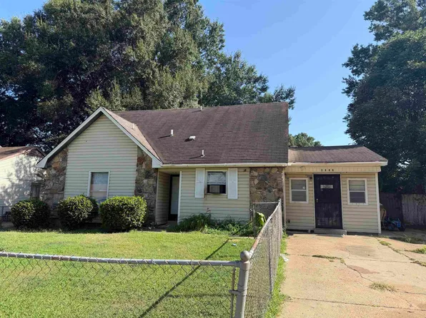 6353 Brockman Dr, Millington, TN 38053