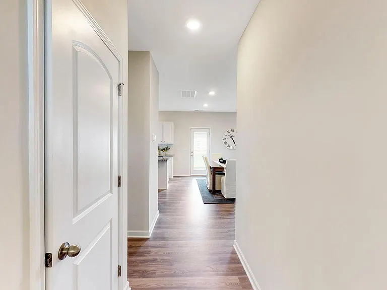 7004 Walkers Run Dr — Photo 1