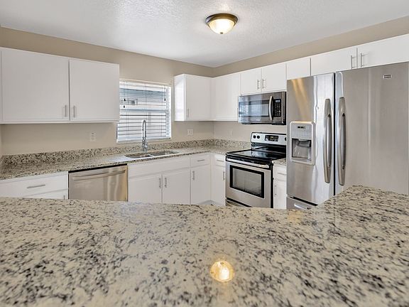 3rd image of 2408 Camden Oaks Pl