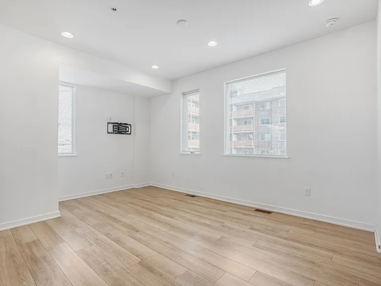 3101 W 47th Ave #19 — Photo 13