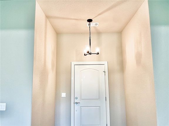 2nd image of 705 W Taylor St