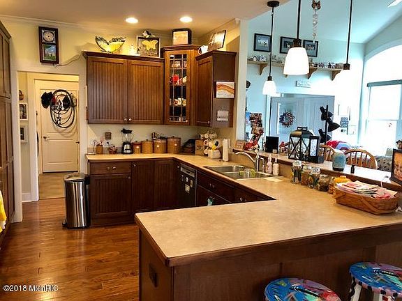 4th image of 6754 W Dunecrest Ave
