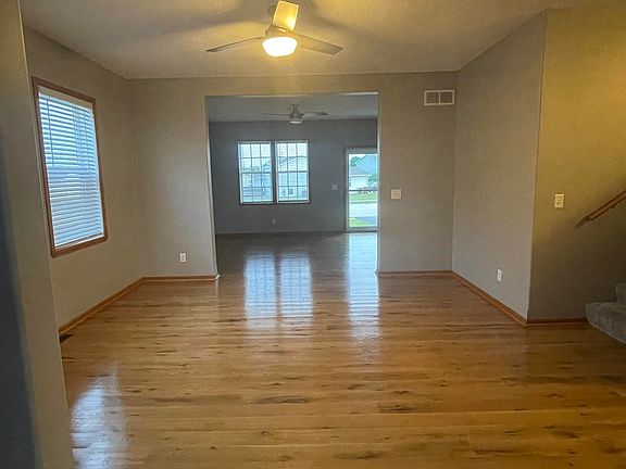 4th image of 2906 Vaughndale Dr