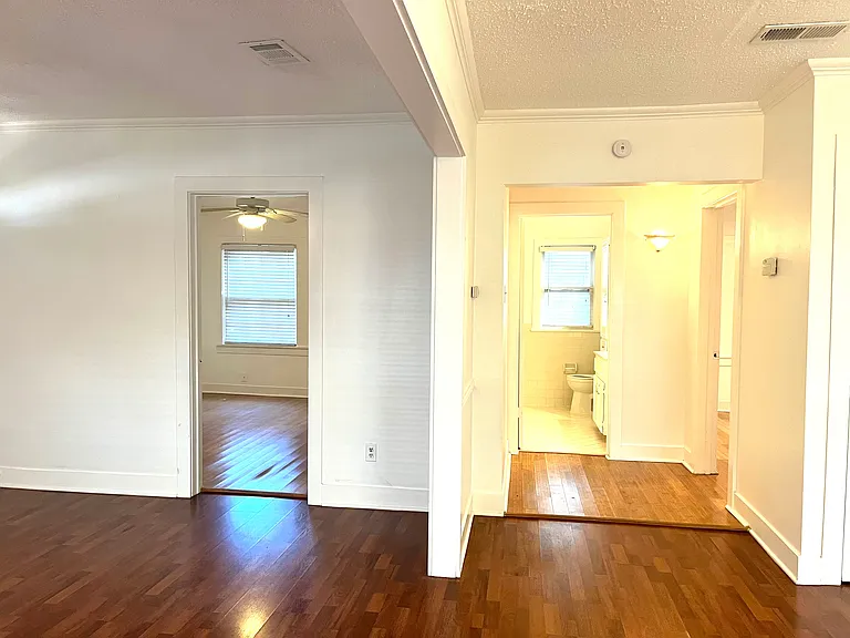 3302 Robinson Ave #A — Photo 4