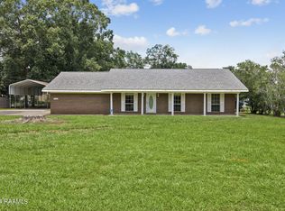 183 Saint John Ave, Opelousas, LA 70570