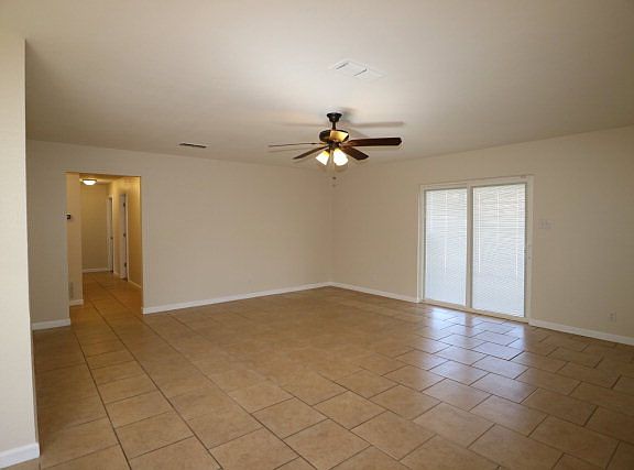 3rd image of 4506 Spence Dr