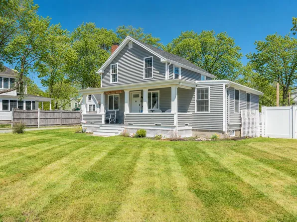 66 Grove Street, Wells, ME 04090