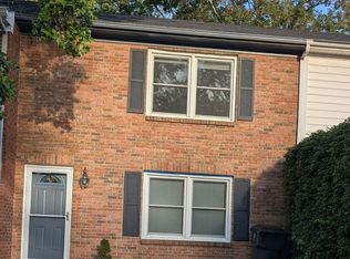 1516 Deer Lake Dr, Lexington, KY 40515