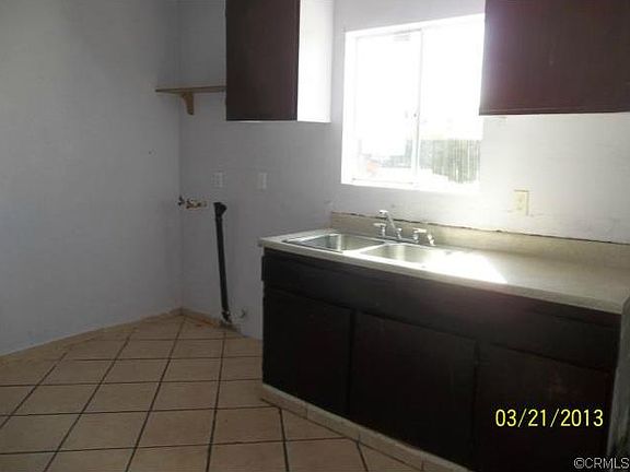 5th image of 25189 Yolanda Ave