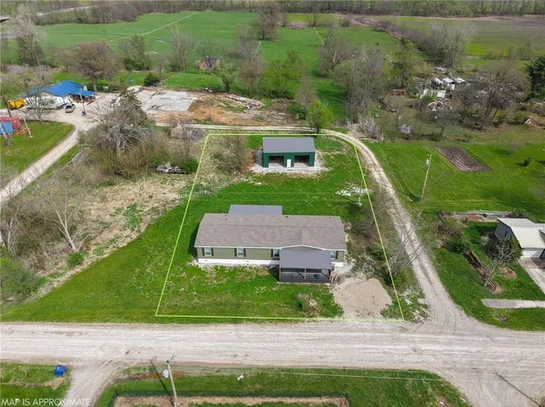 211 N Main St, Galt, MO 64641